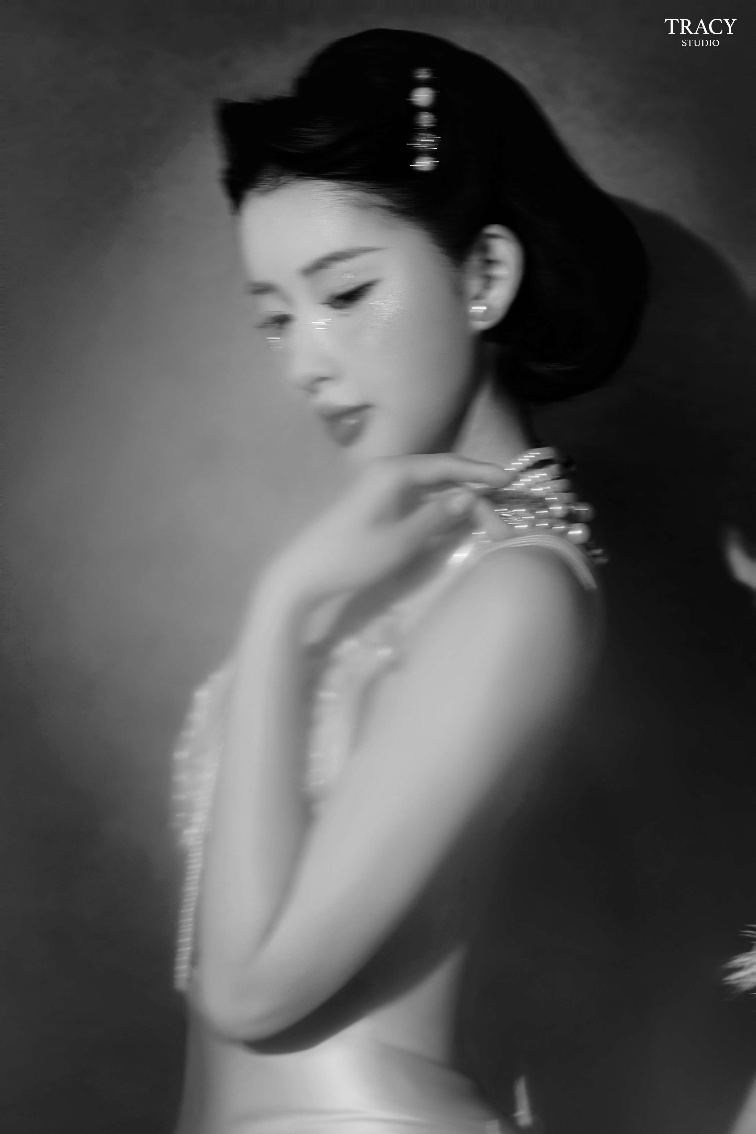 frontend/img/gallery/concept-nang-tho/tracy-studio-chup-concept-nang-tho-co-dien-moc-quyen (6).jpg